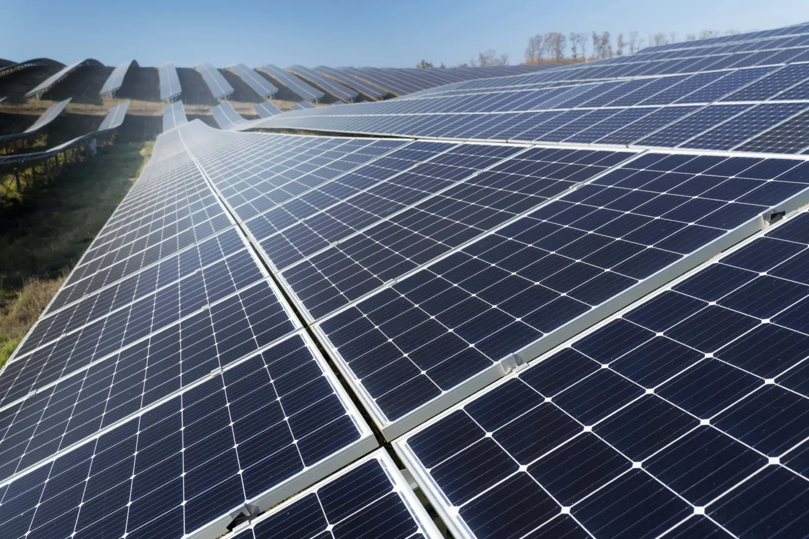 Centrale solaire photovoltaïque vue du ciel